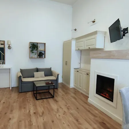 в центре возле соборной площади * Одеса