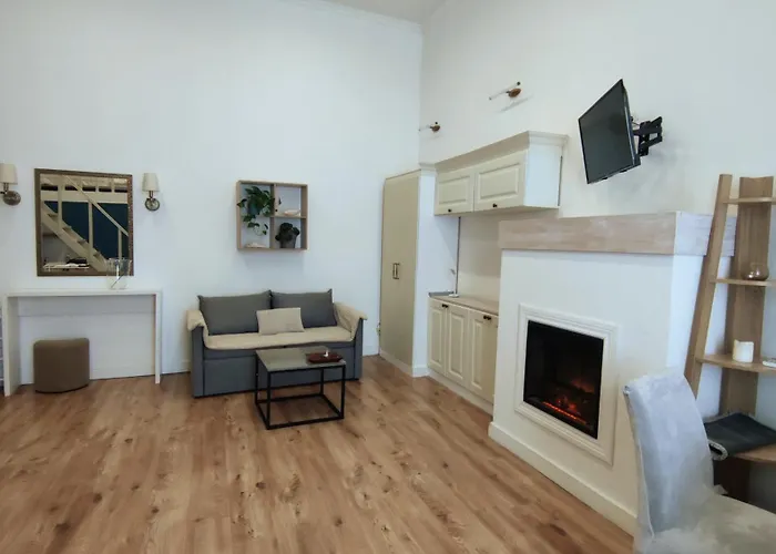 в центре возле соборной площади * Odessa