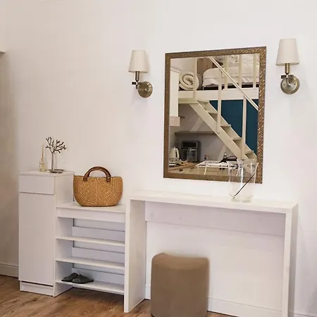 в центре возле соборной площади Apartment Odesa